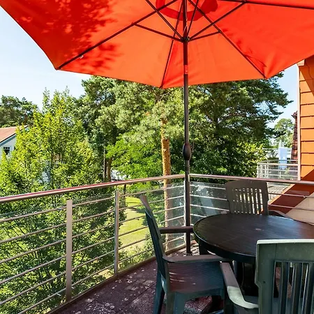 Christiane In Der Zum Kronprinzen Direkt Gegenueber Der Saarowtherme Appartement Bad Saarow