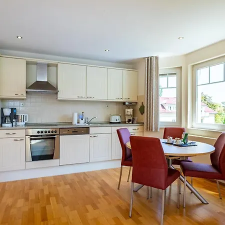 Apartment Christiane In Der Zum Kronprinzen Direkt Gegenueber Der Saarowtherme