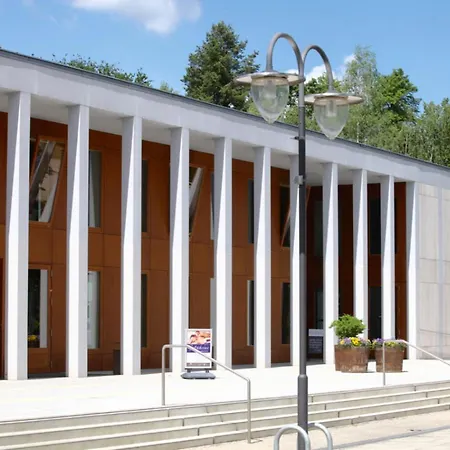 Christiane In Der Zum Kronprinzen Direkt Gegenueber Der Saarowtherme באד סארואו